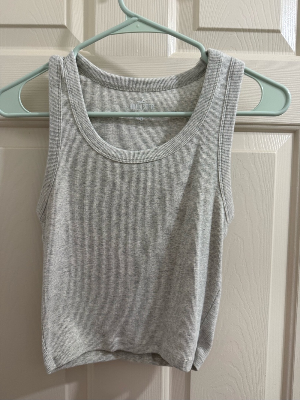 Hollister Light Grey Rib-Knit Scoop Tank